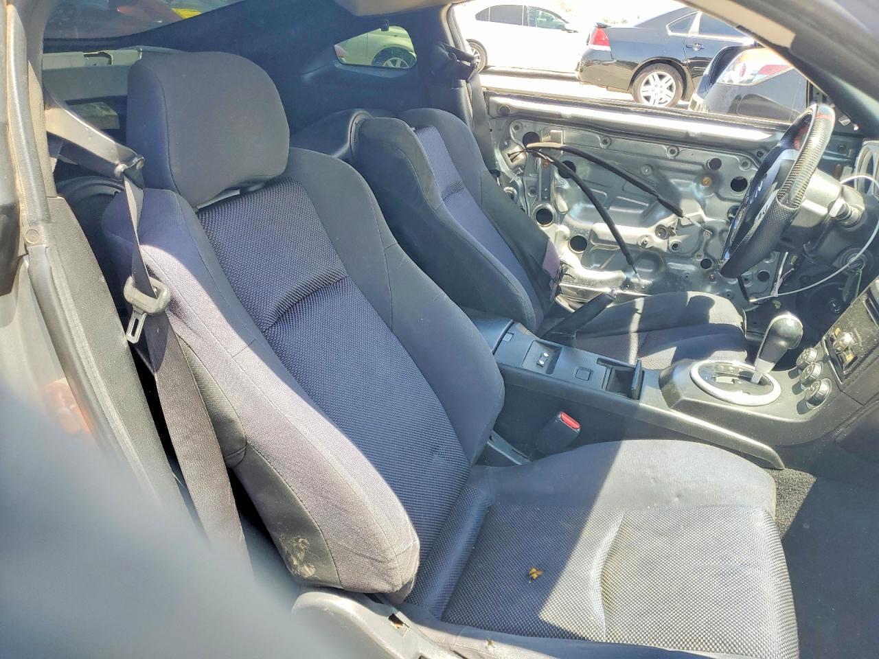 2004 NISSAN 350Z