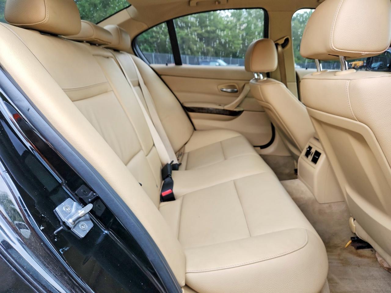 2011 BMW 3 SERIES