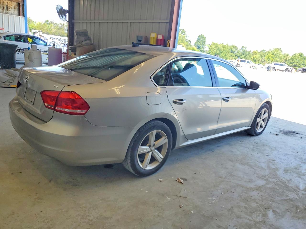 2012 VOLKSWAGEN PASSAT