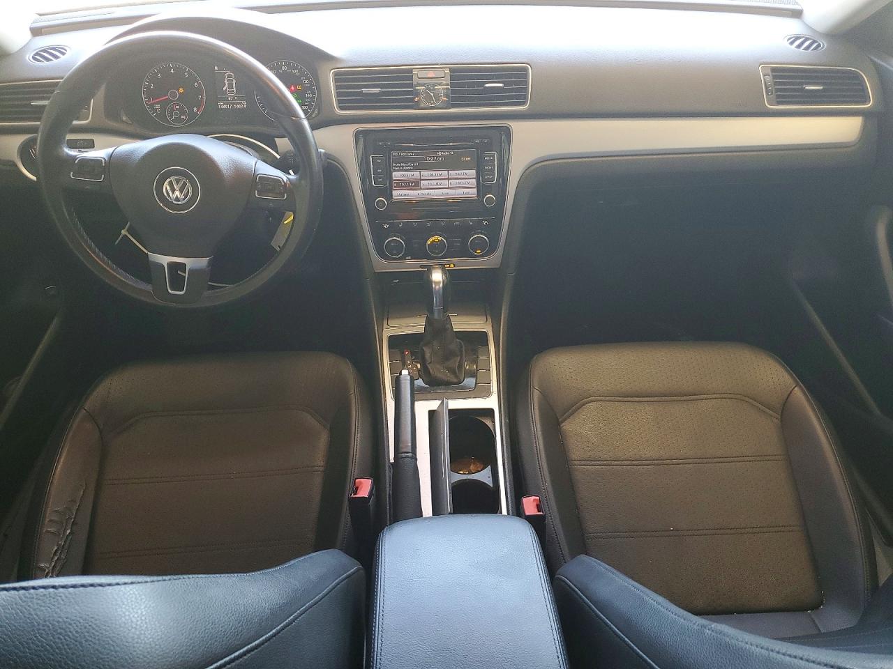 2012 VOLKSWAGEN PASSAT