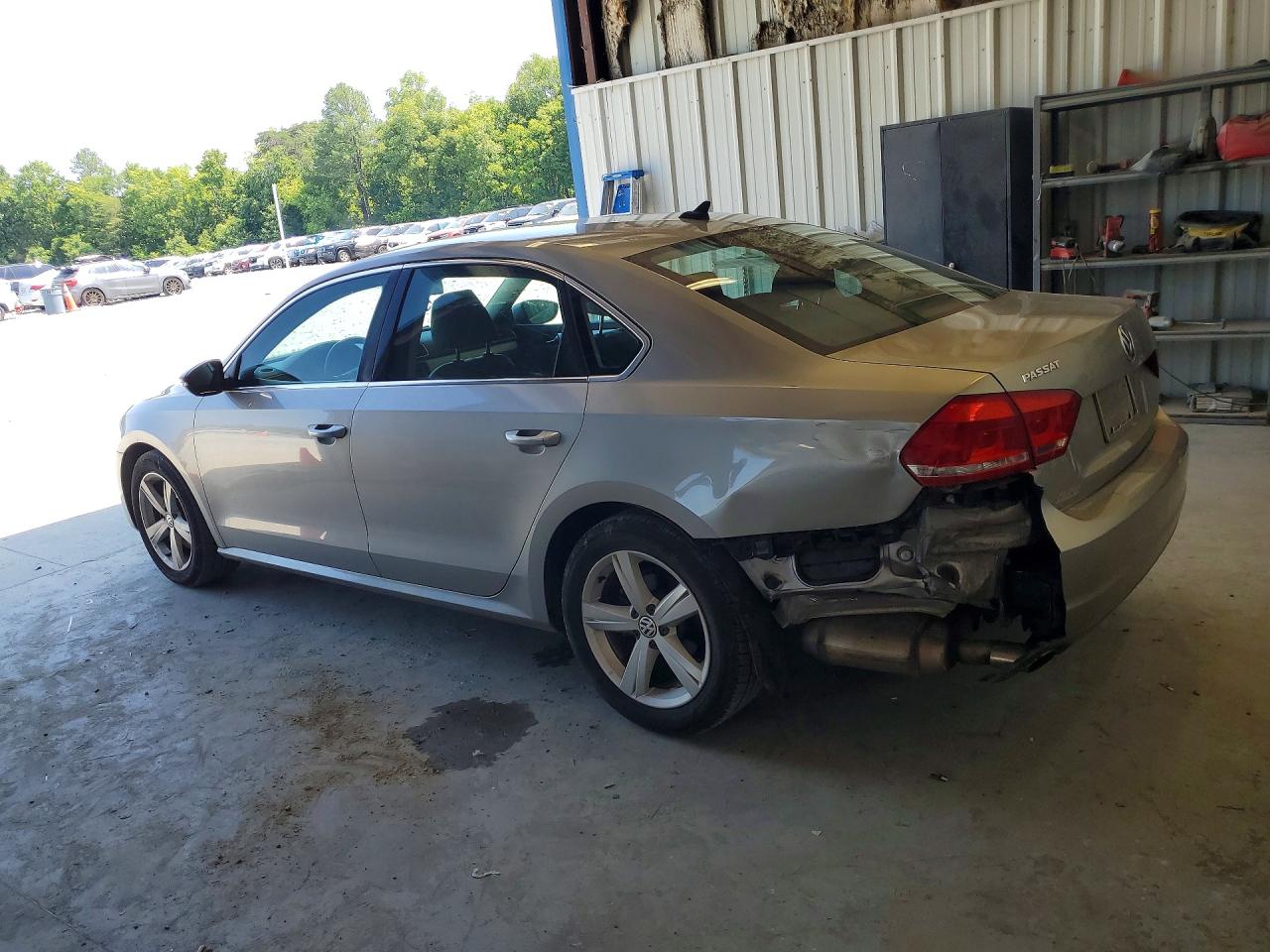 2012 VOLKSWAGEN PASSAT