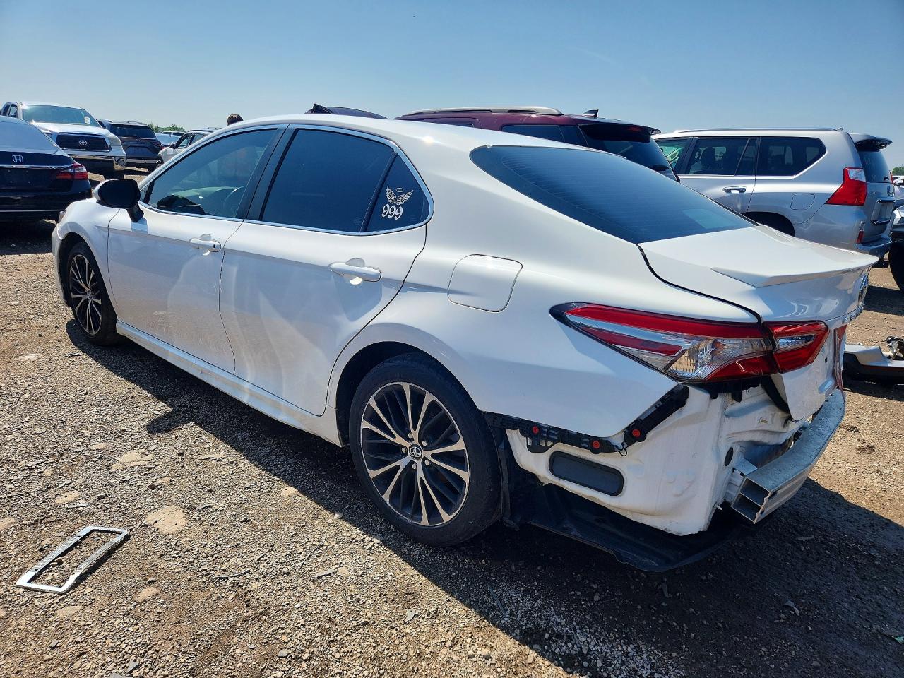 2018 TOYOTA CAMRY