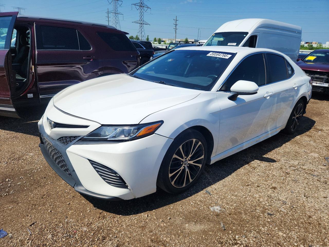 2018 TOYOTA CAMRY