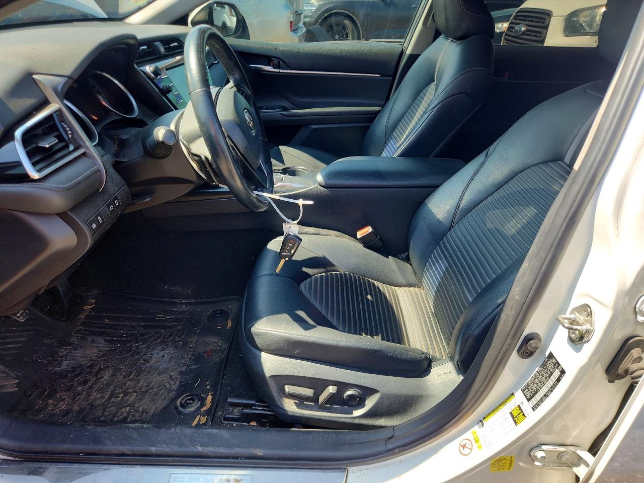 2018 TOYOTA CAMRY