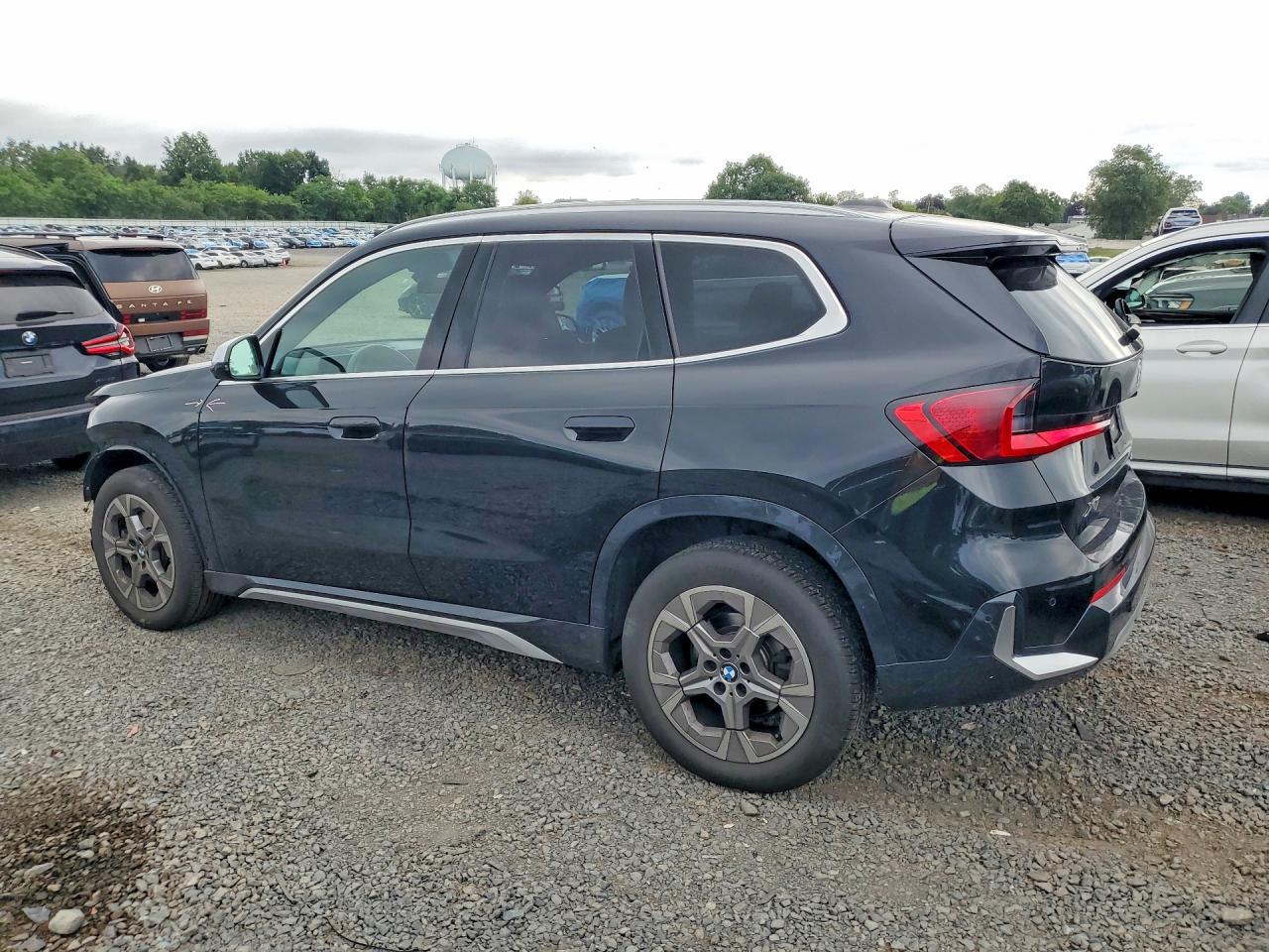 2023 BMW X1