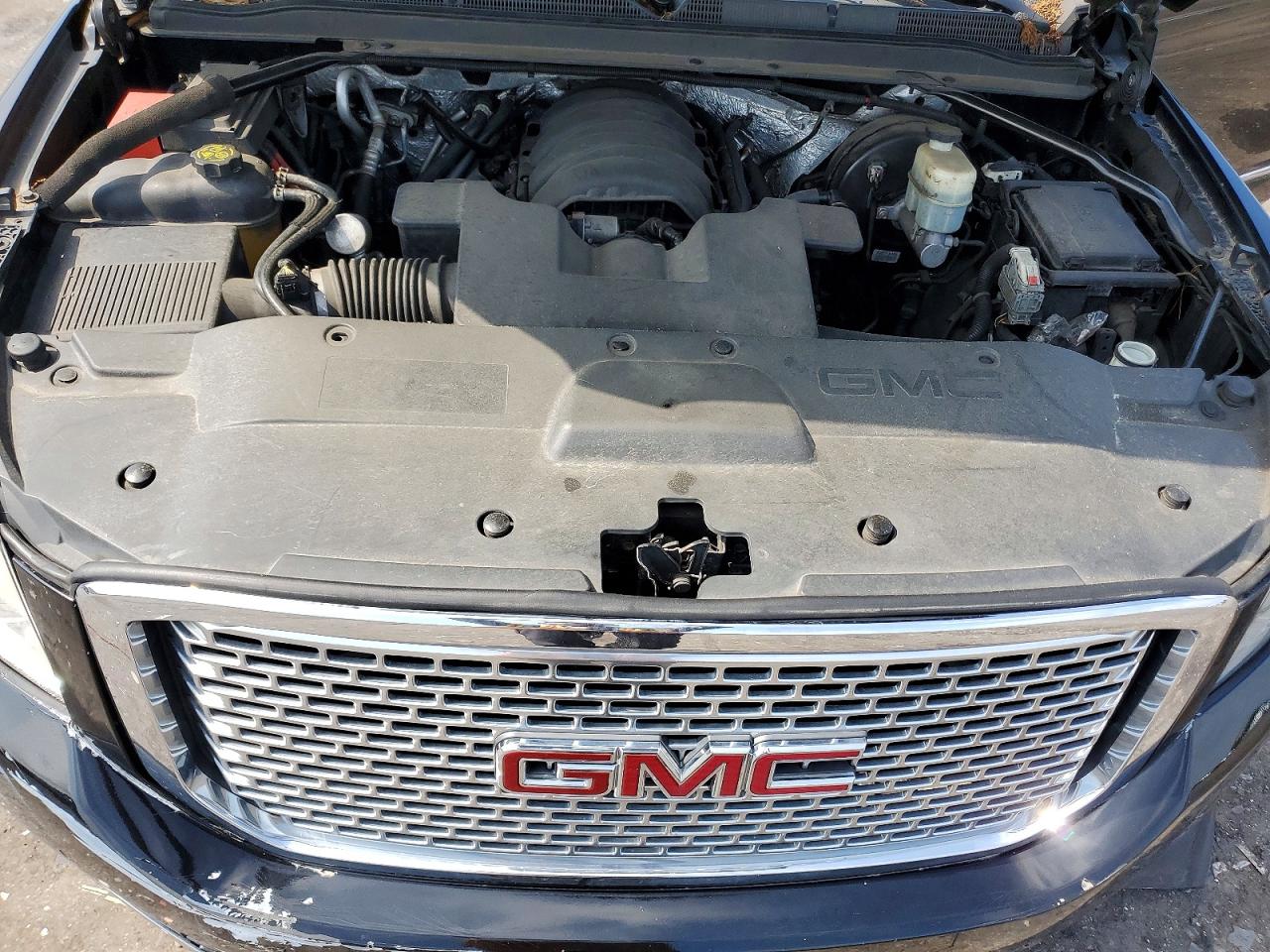 2015 GMC YUKON