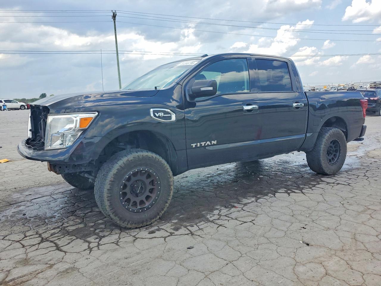 2017 NISSAN TITAN