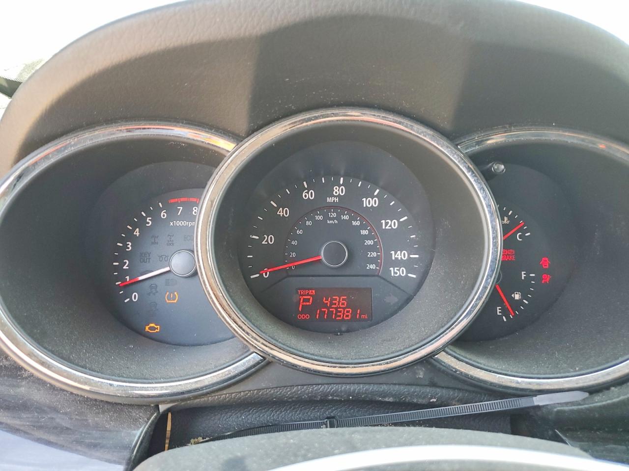 2011 KIA SORENTO