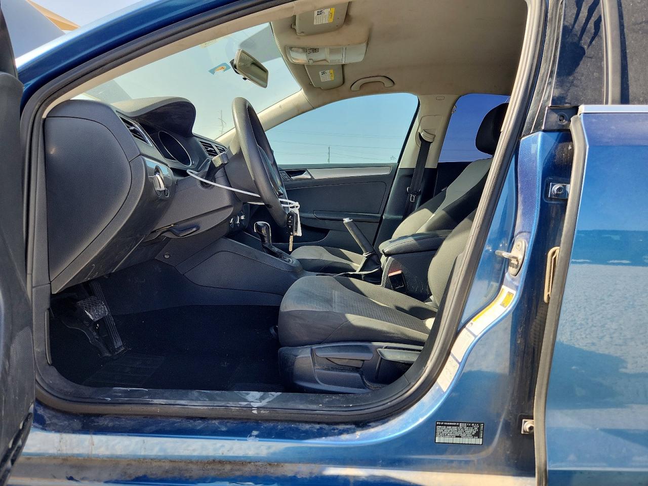 2017 VOLKSWAGEN JETTA