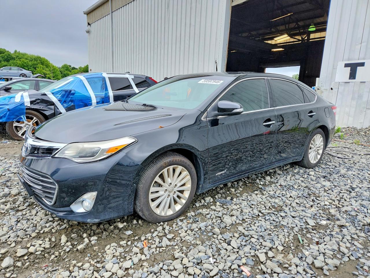 2013 TOYOTA AVALON