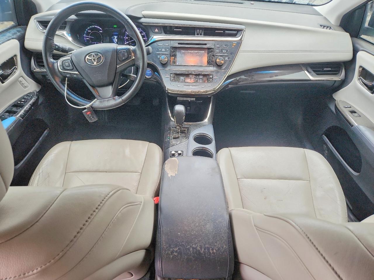 2013 TOYOTA AVALON