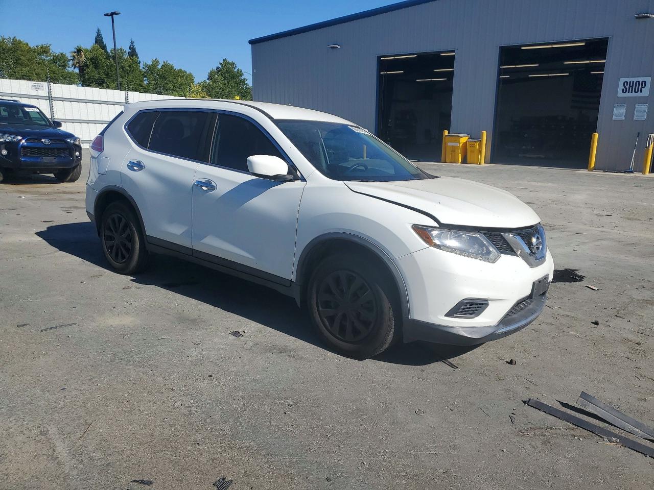 2016 NISSAN ROGUE