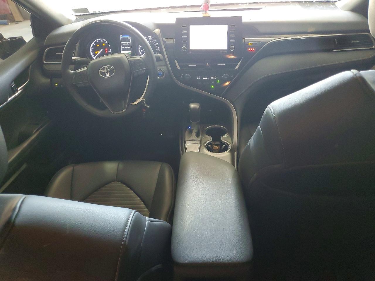 2024 TOYOTA CAMRY