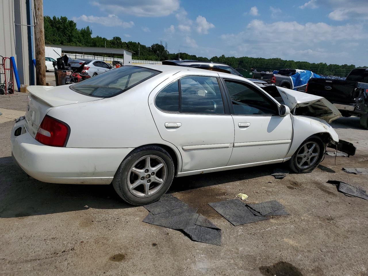 2001 NISSAN ALTIMA