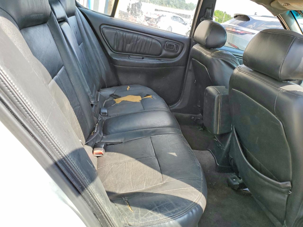 2001 NISSAN ALTIMA