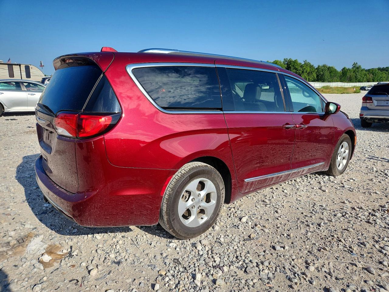 2017 CHRYSLER PACIFICA