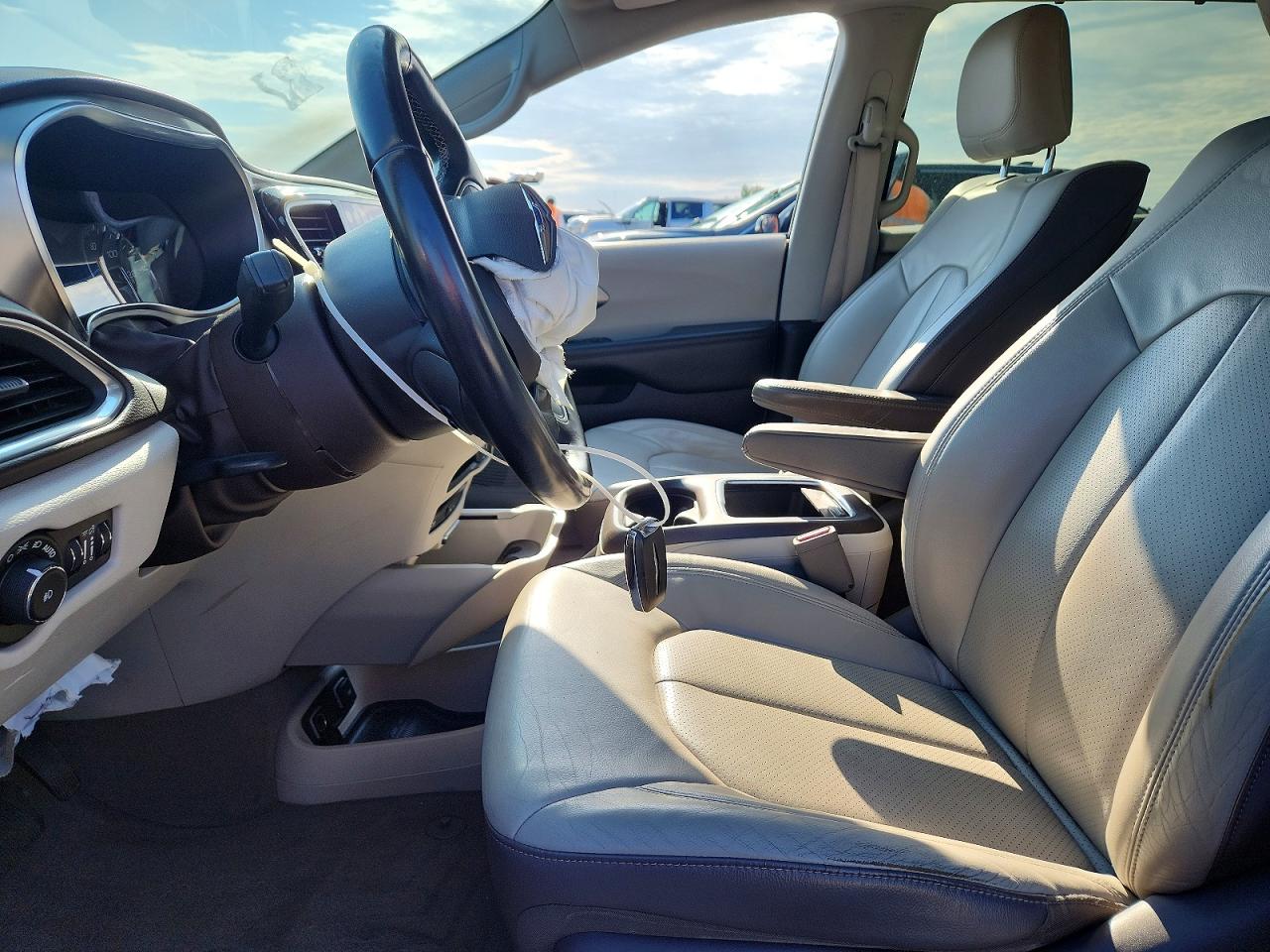 2017 CHRYSLER PACIFICA