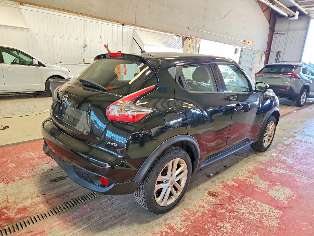 2016 NISSAN JUKE