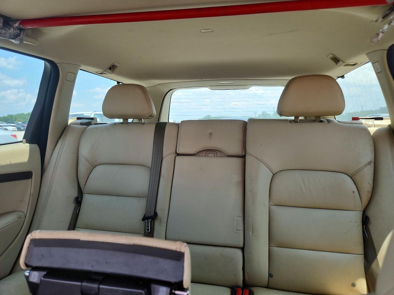 2013 VOLVO XC70