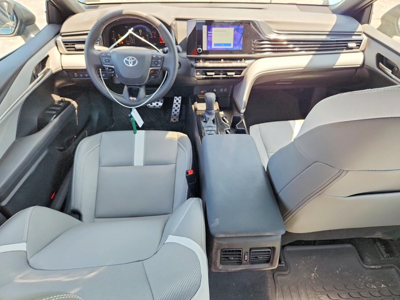 2025 TOYOTA CAMRY