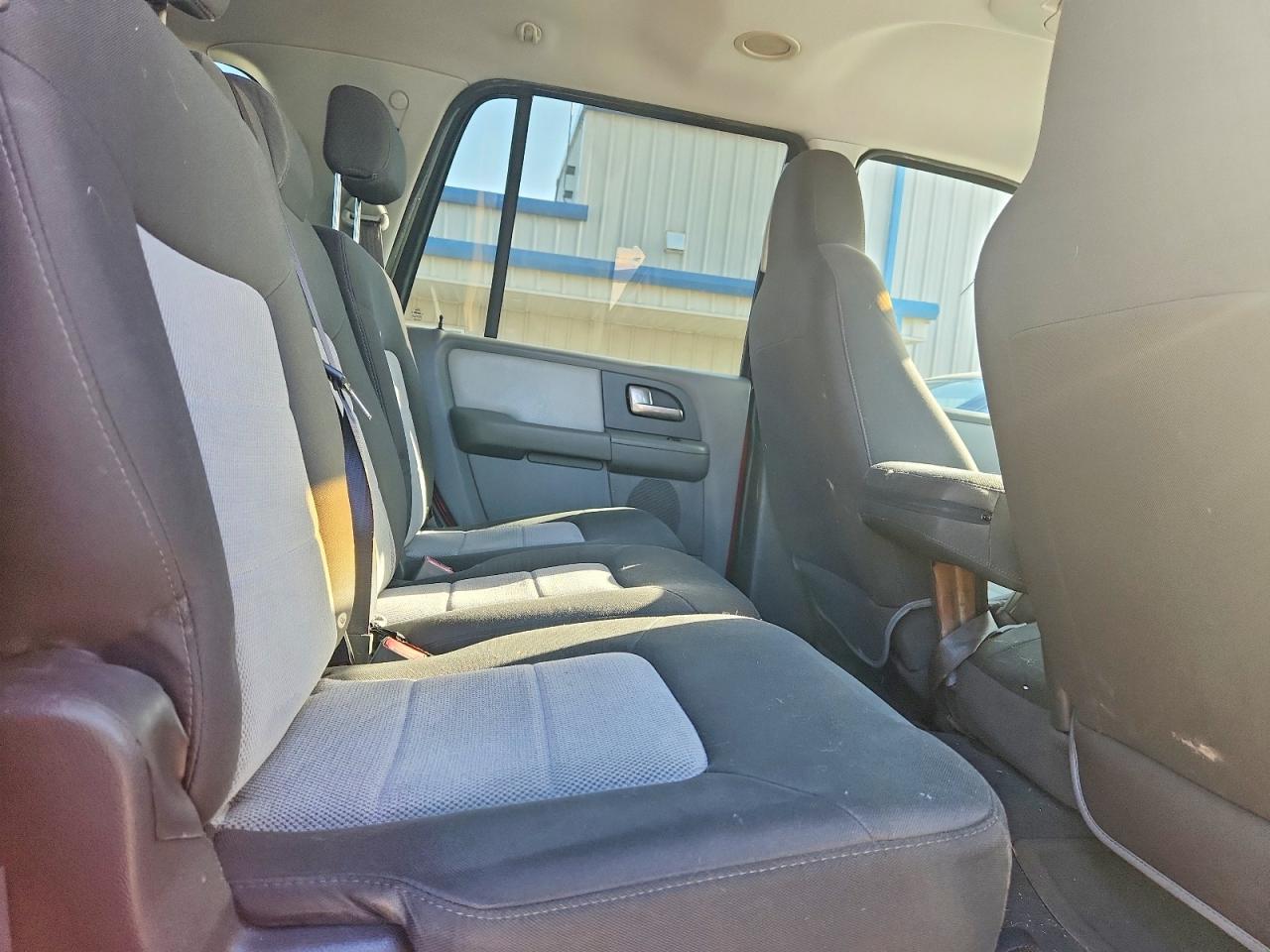 2004 FORD EXPEDITION