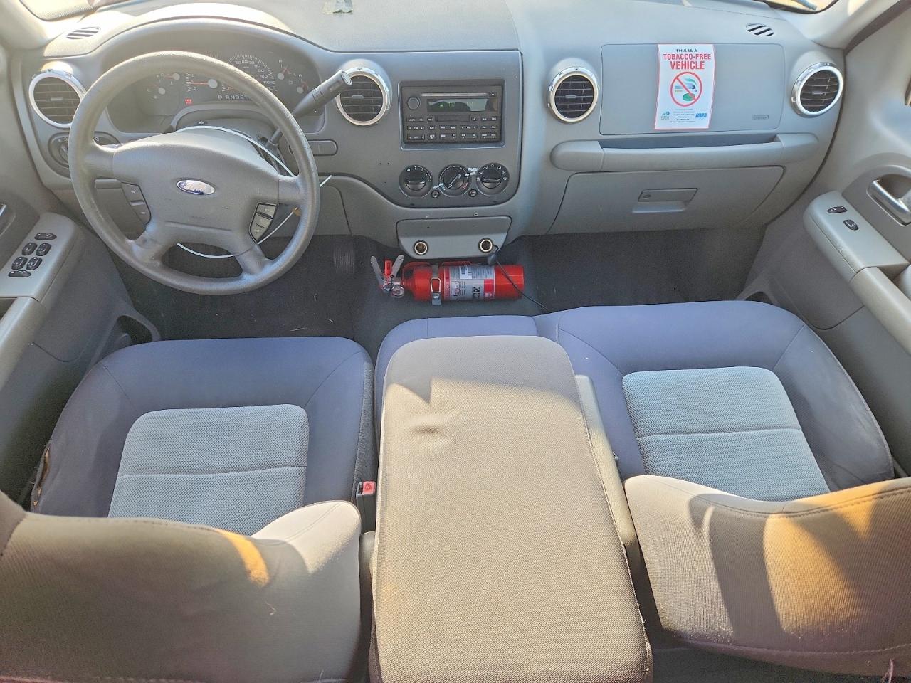 2004 FORD EXPEDITION