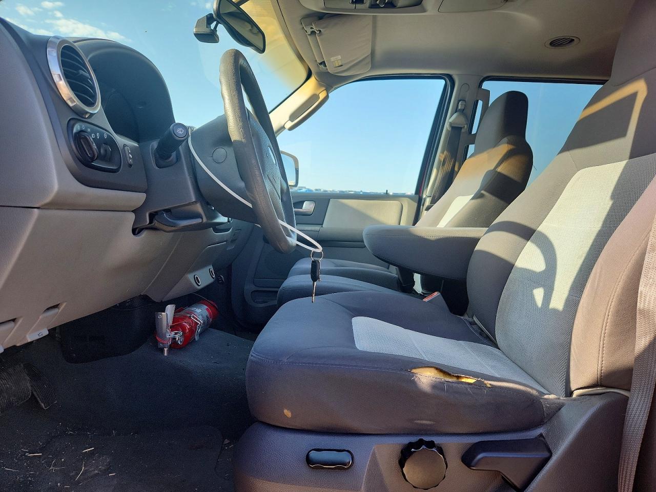 2004 FORD EXPEDITION
