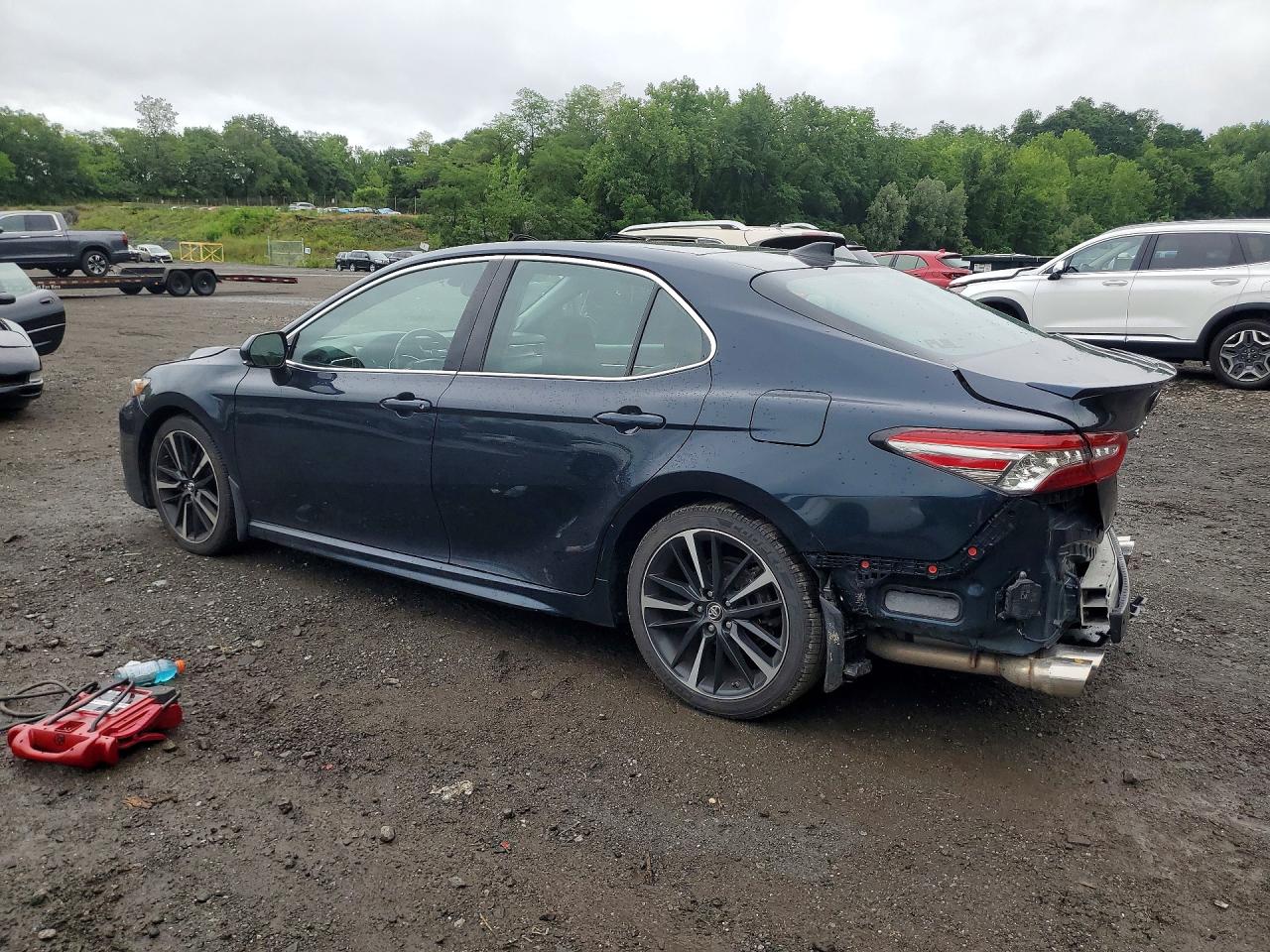 2018 TOYOTA CAMRY