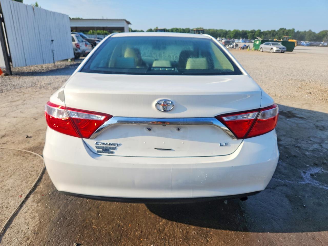 2015 TOYOTA CAMRY