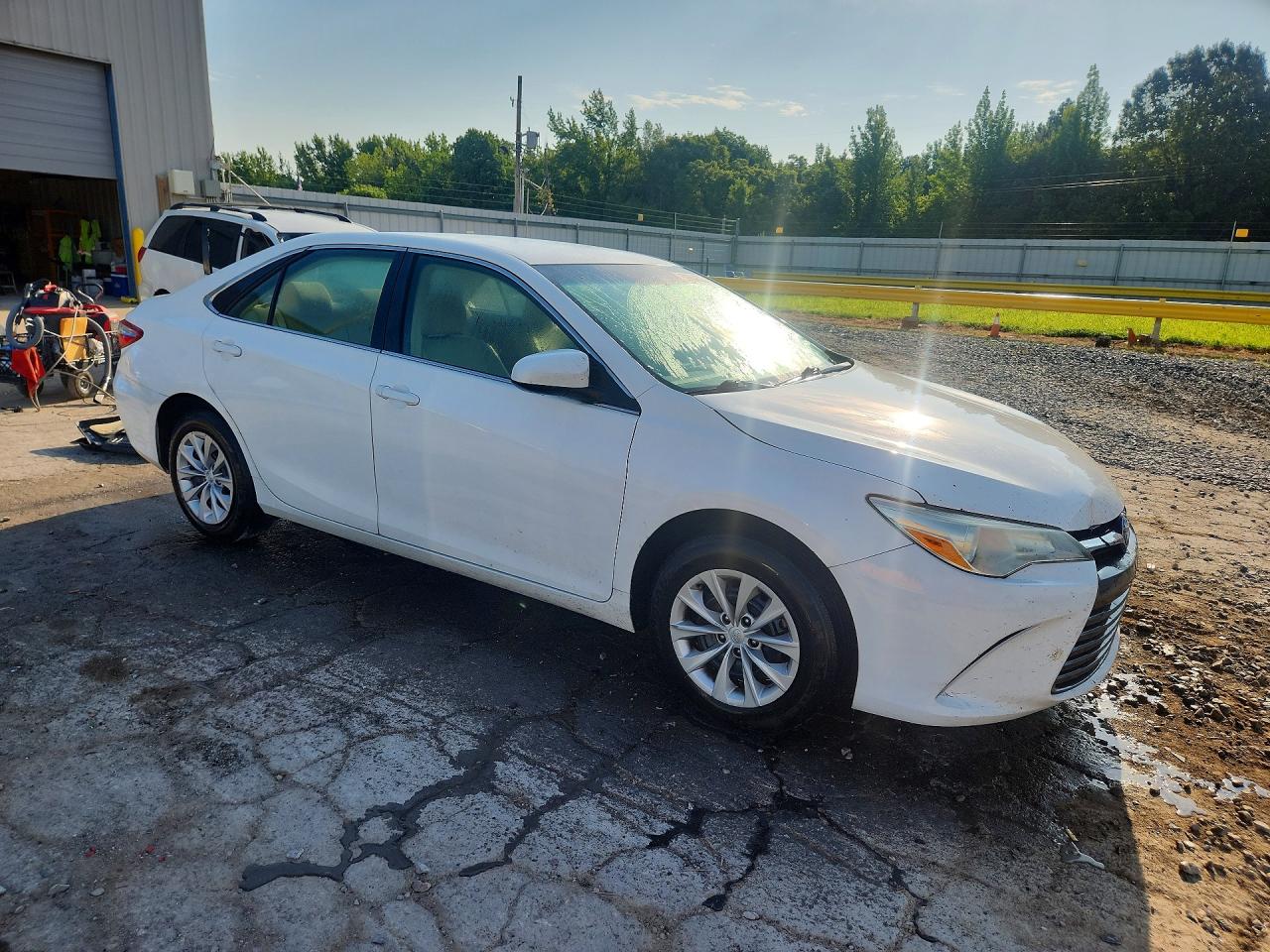 2015 TOYOTA CAMRY