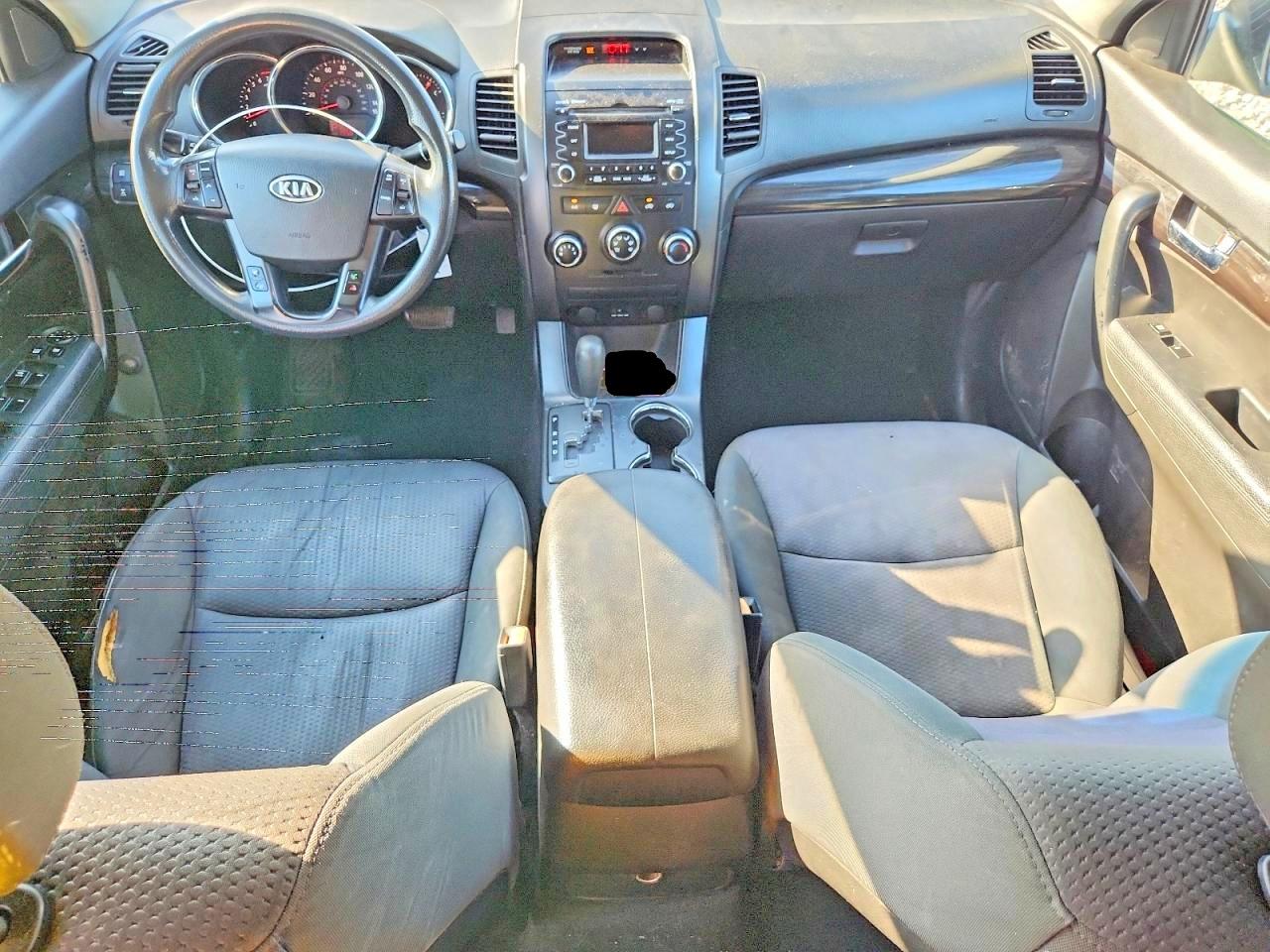 2011 KIA SORENTO