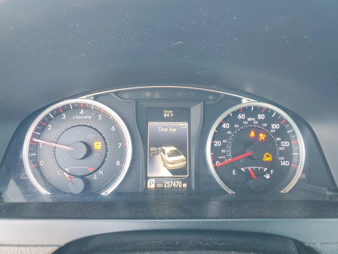 2016 TOYOTA CAMRY