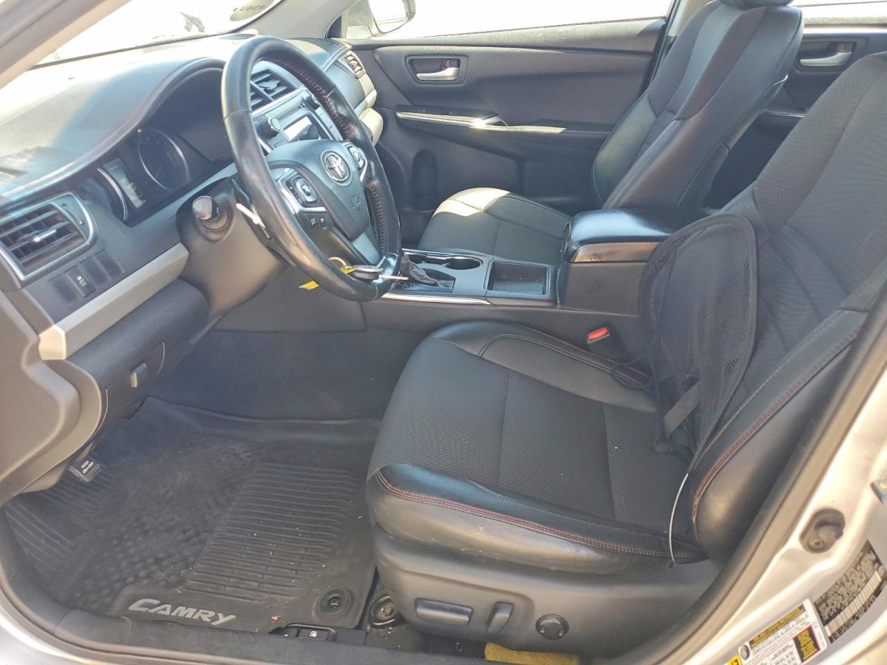 2016 TOYOTA CAMRY