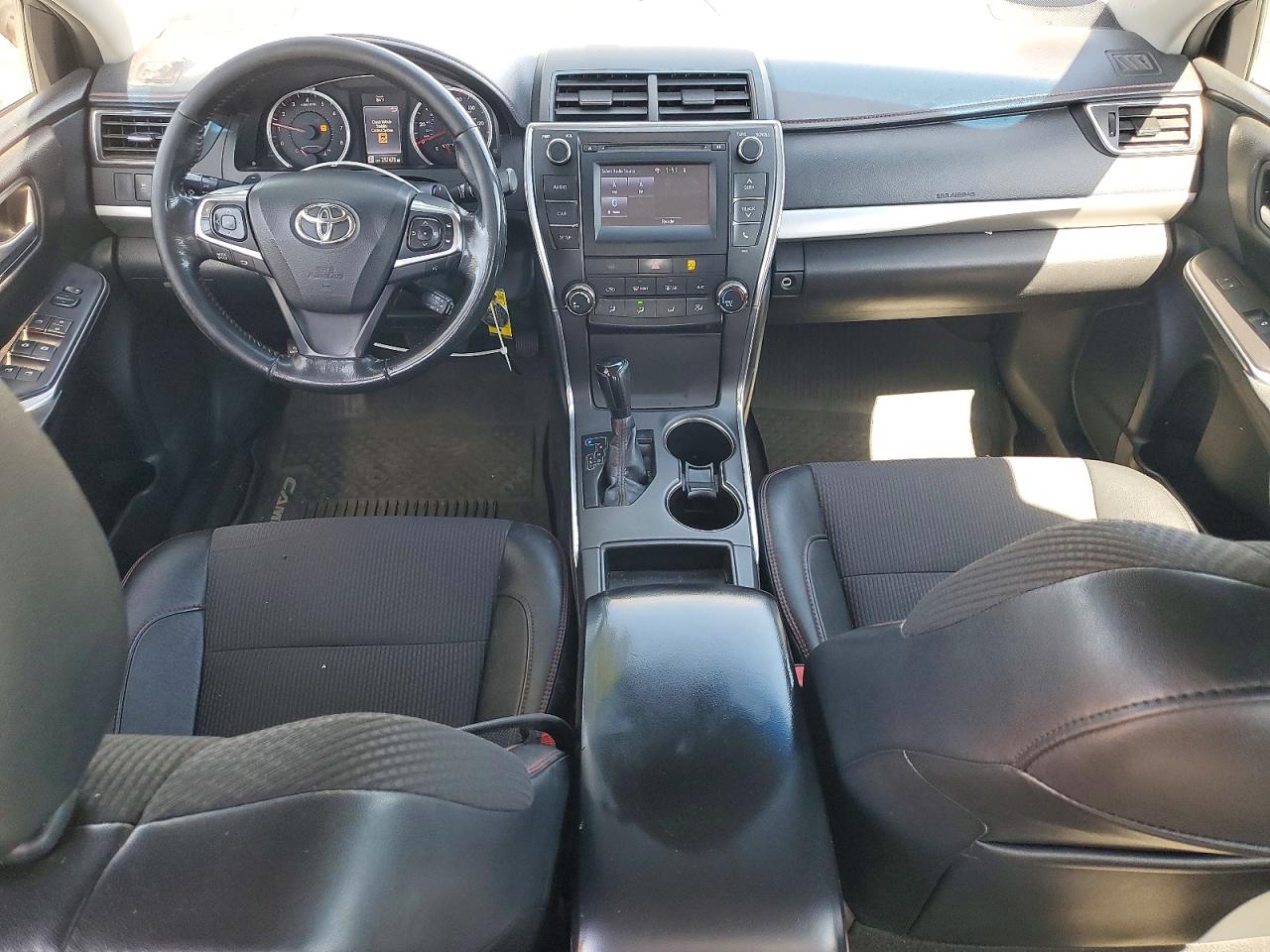 2016 TOYOTA CAMRY