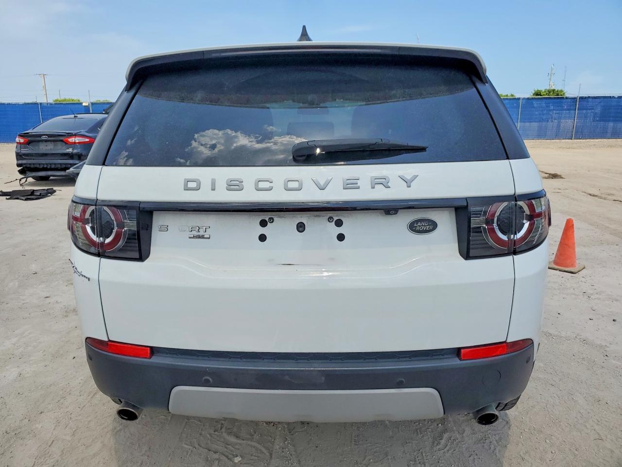 2018 LAND ROVER DISCOVERY