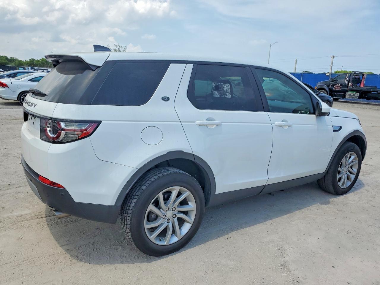 2018 LAND ROVER DISCOVERY