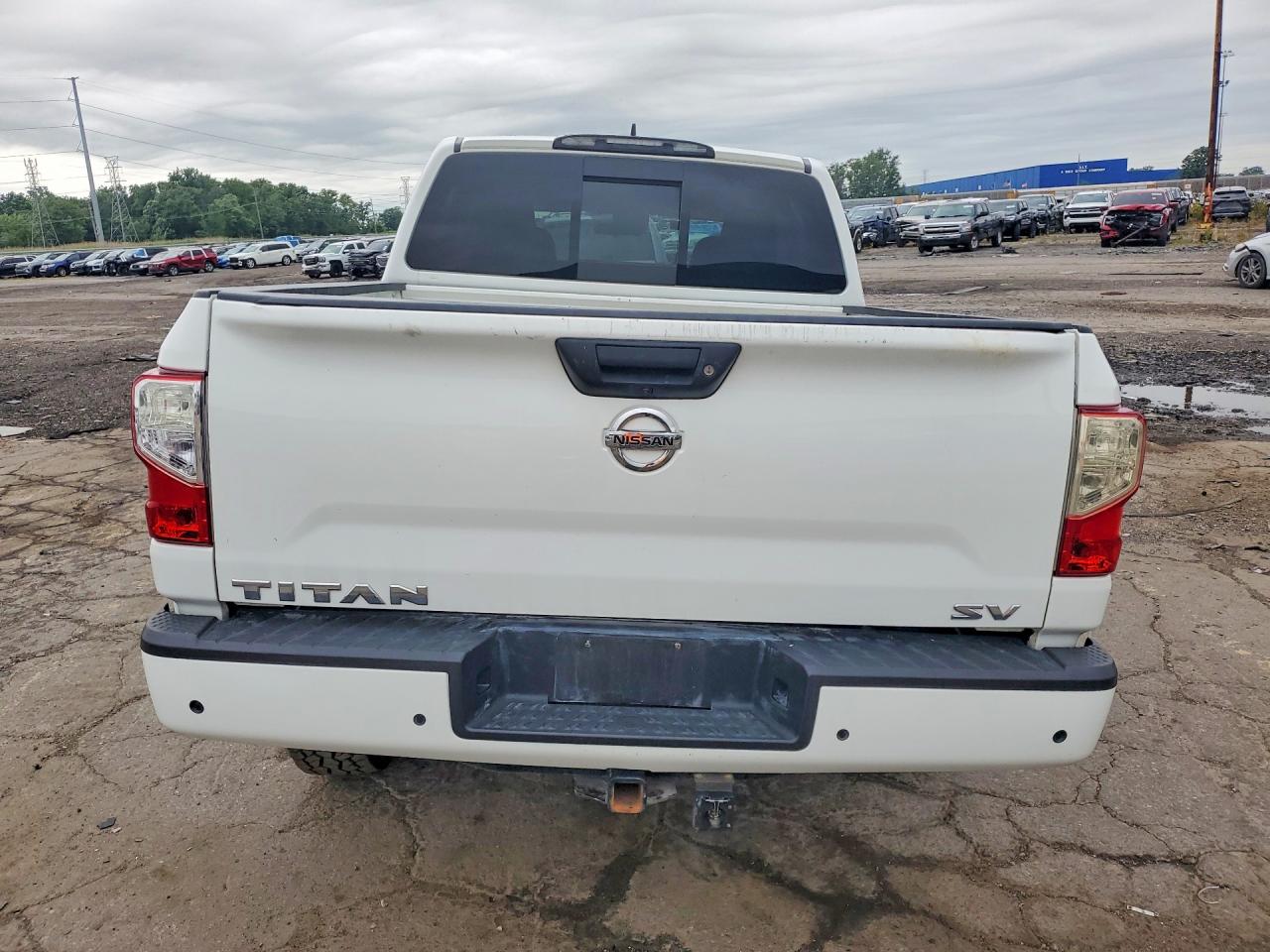 2022 NISSAN TITAN