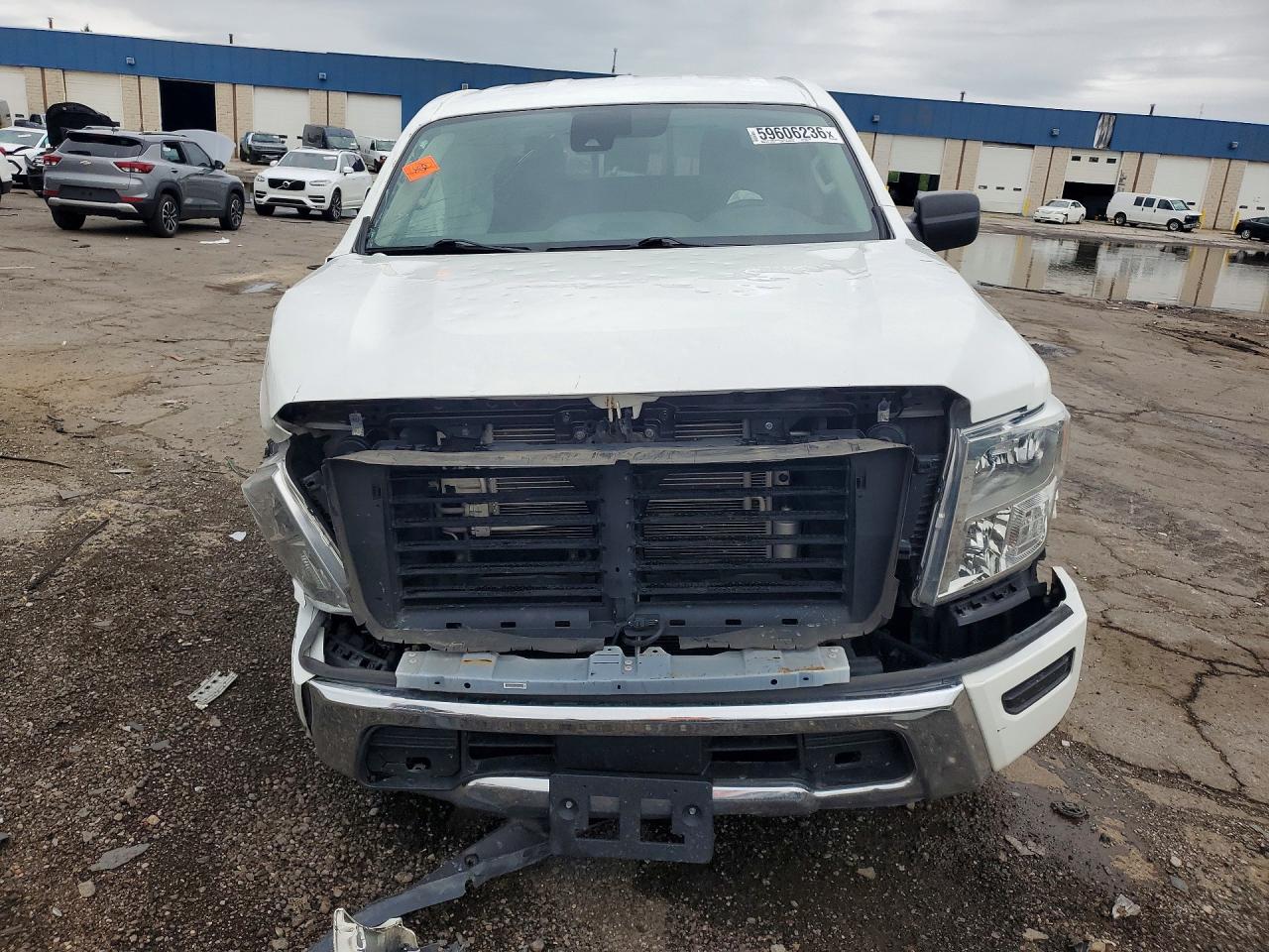 2022 NISSAN TITAN