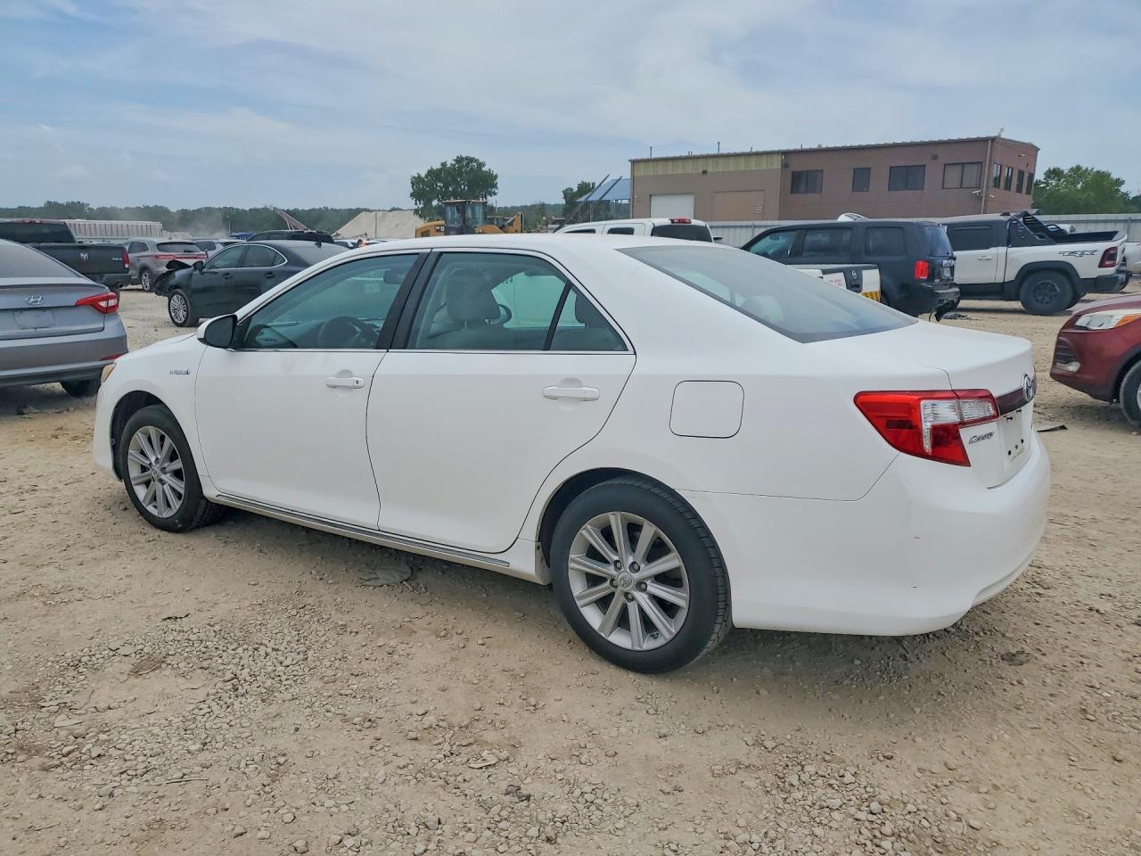 2012 TOYOTA CAMRY SOLA