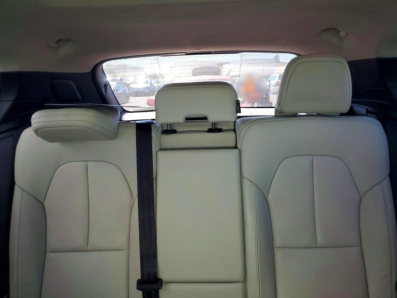2019 VOLVO XC40