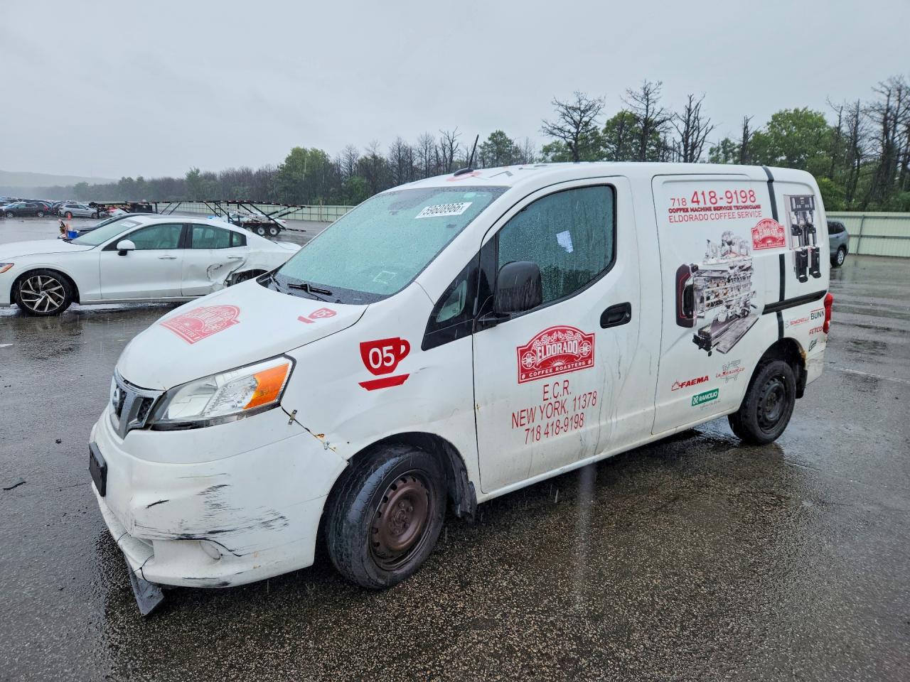 2014 NISSAN NV