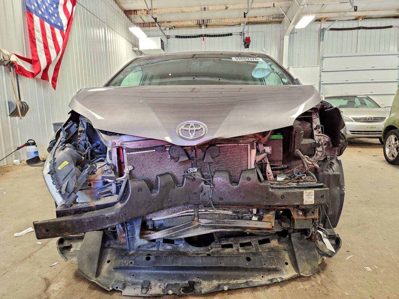 2015 TOYOTA SIENNA