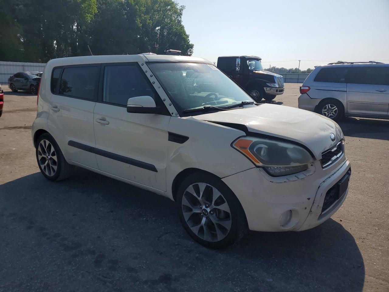 2013 KIA SOUL