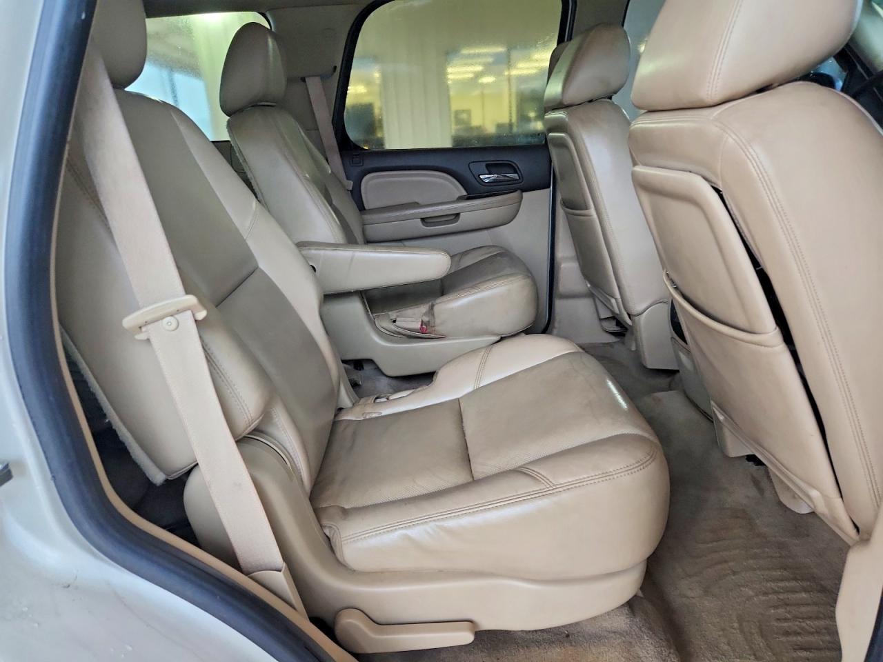 2011 GMC YUKON