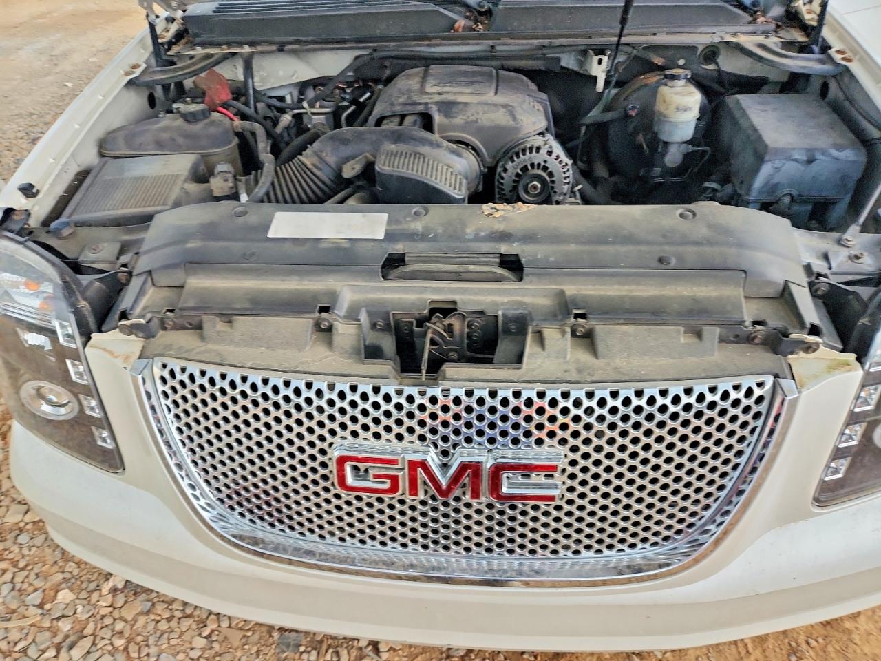 2011 GMC YUKON