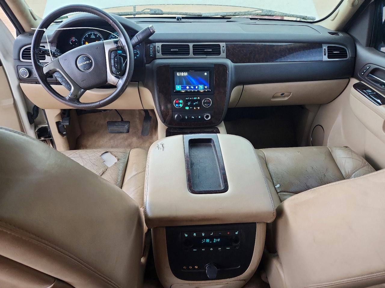2011 GMC YUKON