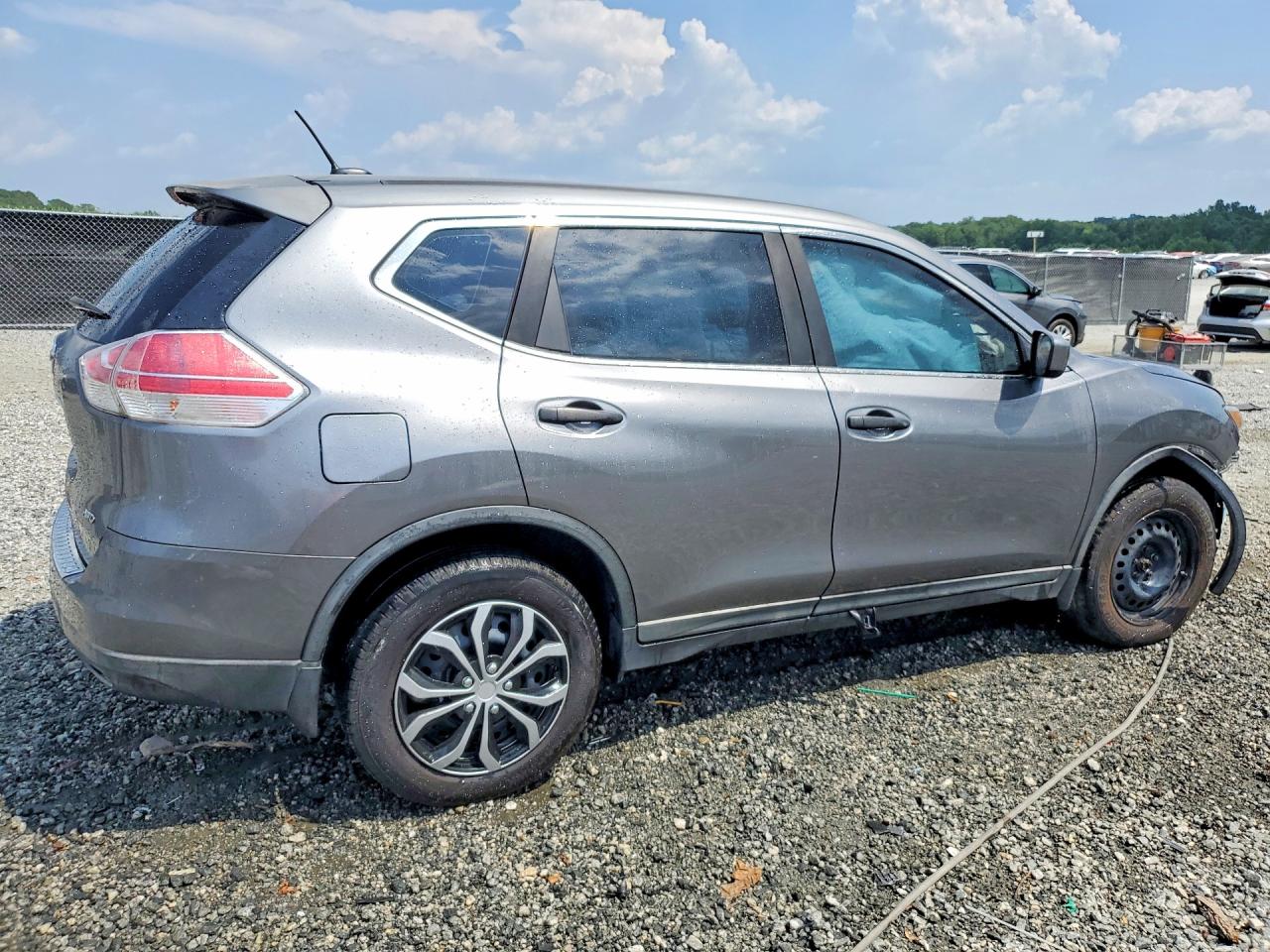 2016 NISSAN ROGUE