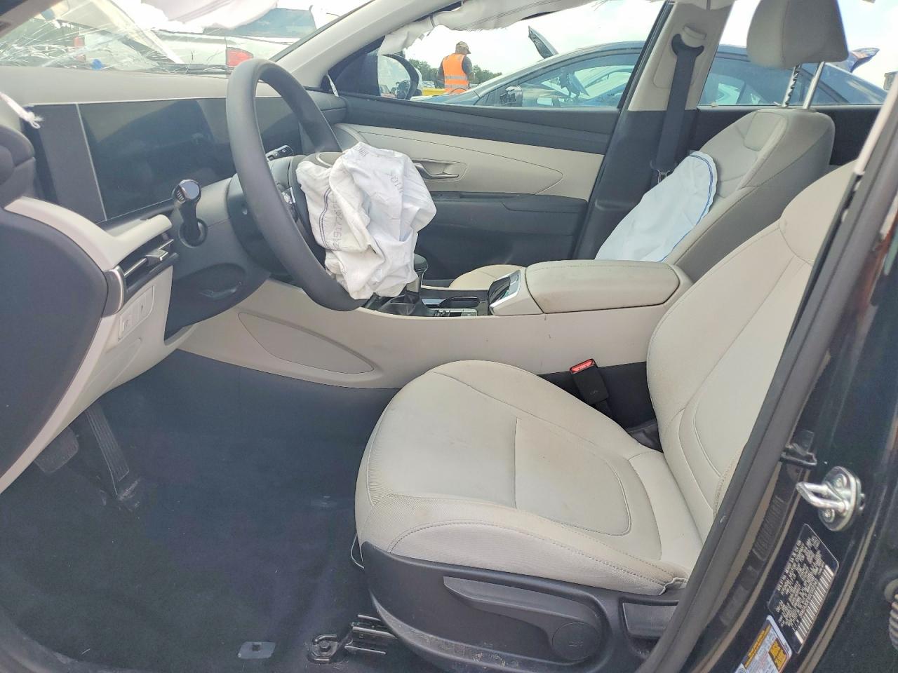2025 HYUNDAI TUCSON