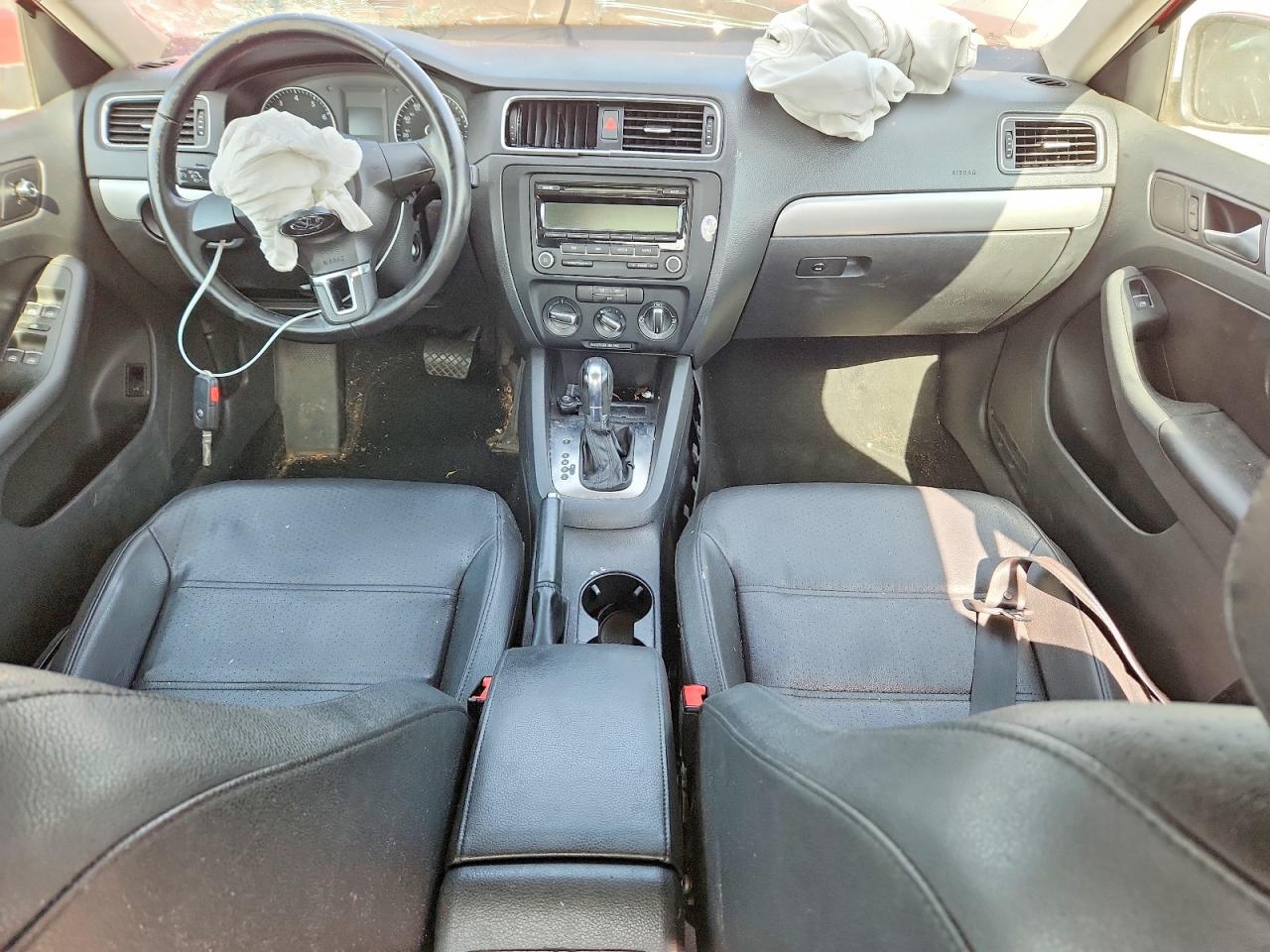 2013 VOLKSWAGEN JETTA