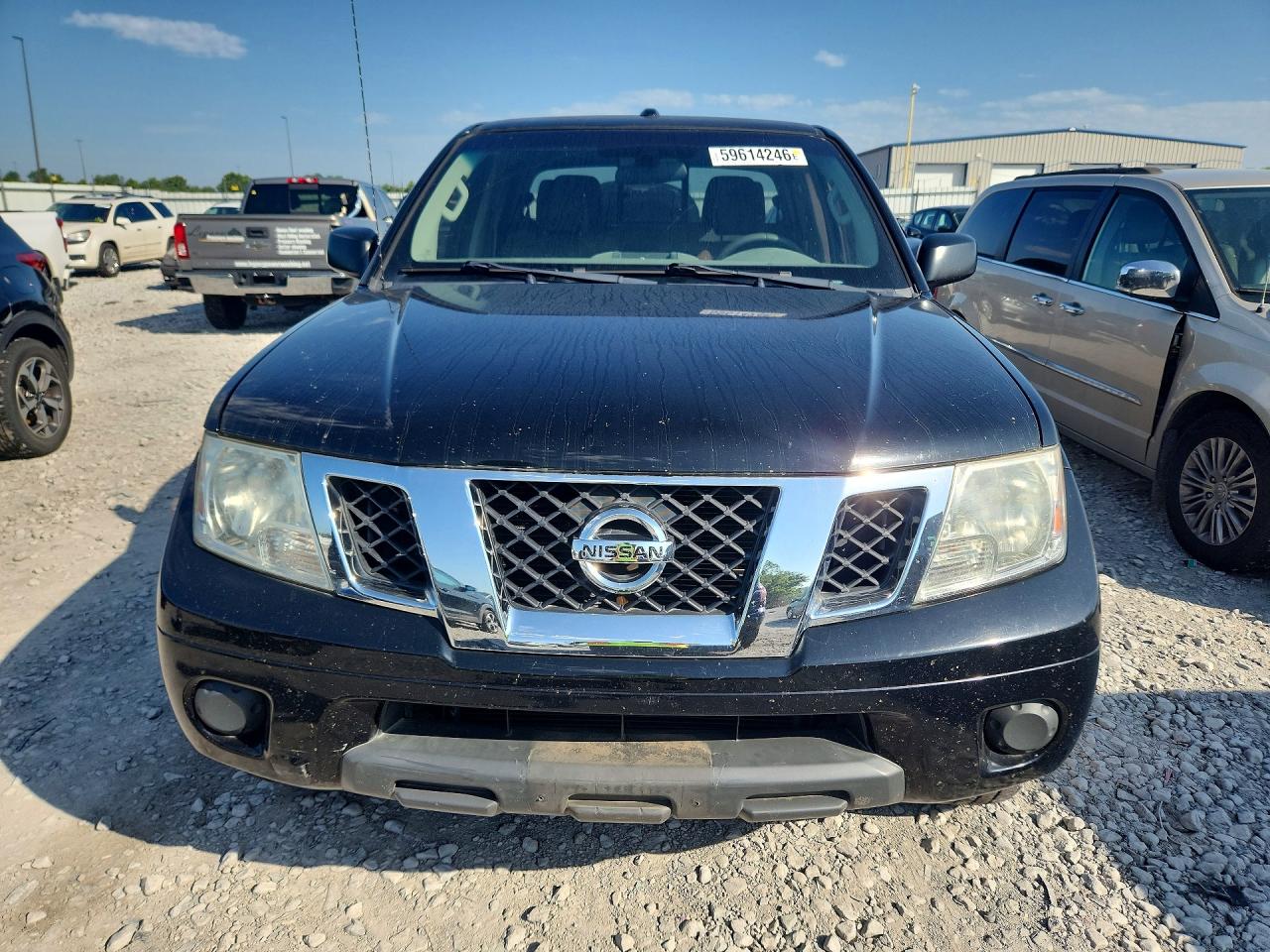 2014 NISSAN FRONTIER